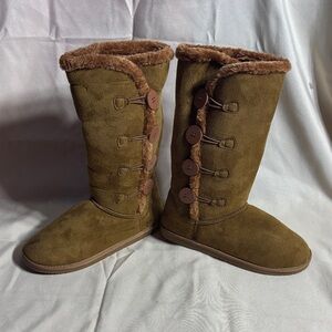 Cozy Tan Button-Up Winter Boots